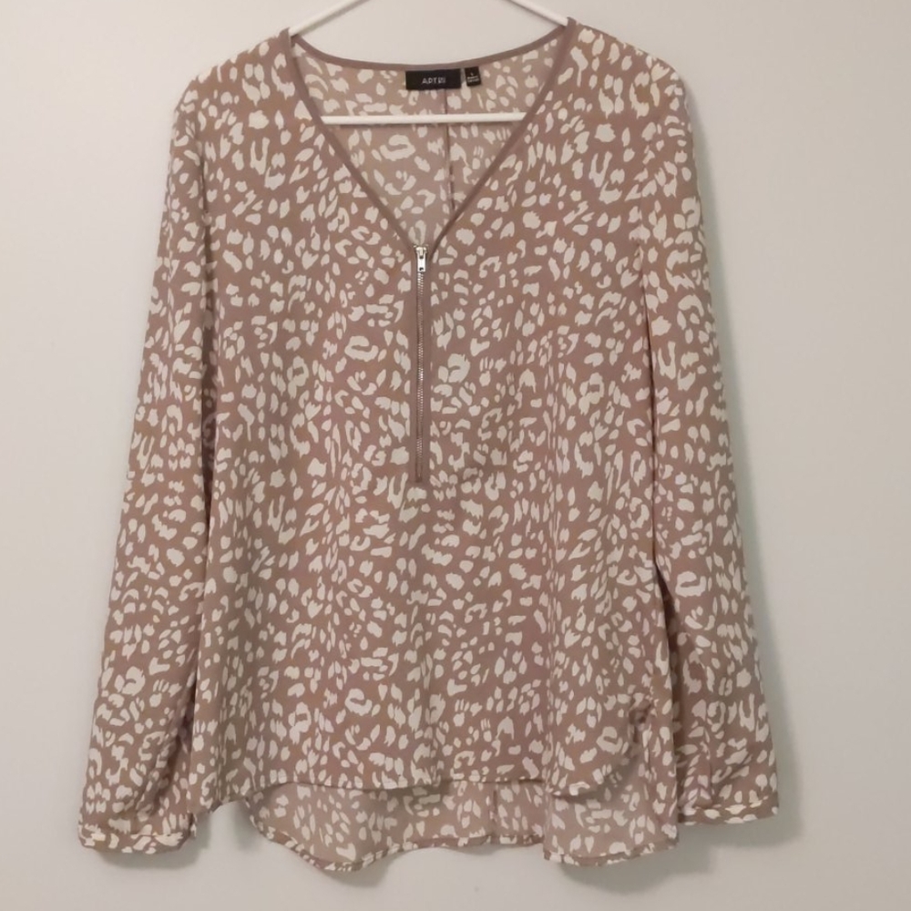 Patterned blouse